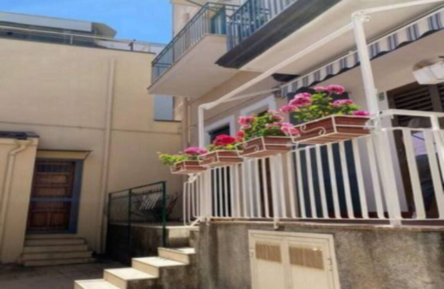 Independent holiday home 5 minutes from the seafront and the centre.n