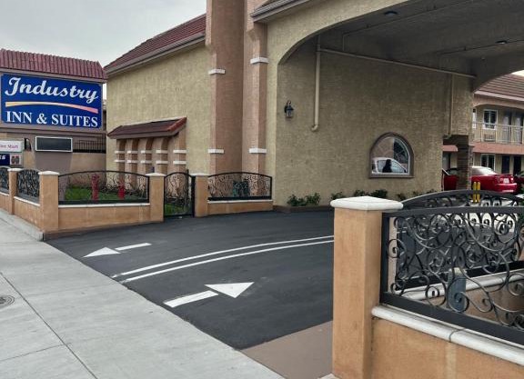 Industry Inn & Suites