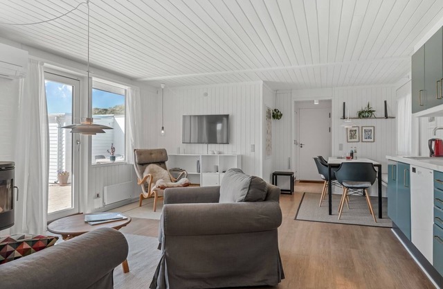 "Ingomar" - 300m from the sea by Interhome