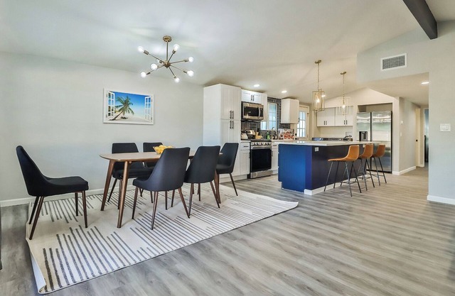 Insurance Relocation Ready 4BR Workspace Near Woodland Hills & Valley Commute