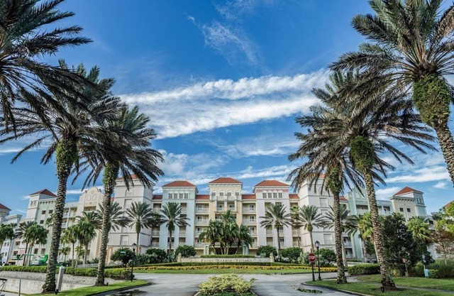 Intracoastal View Condo in Yacht Harbor w/ Private Beach, Water Park, & Golf