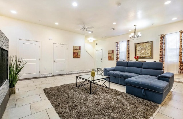 Inviting 3BR Condo steps from St Charles Ave