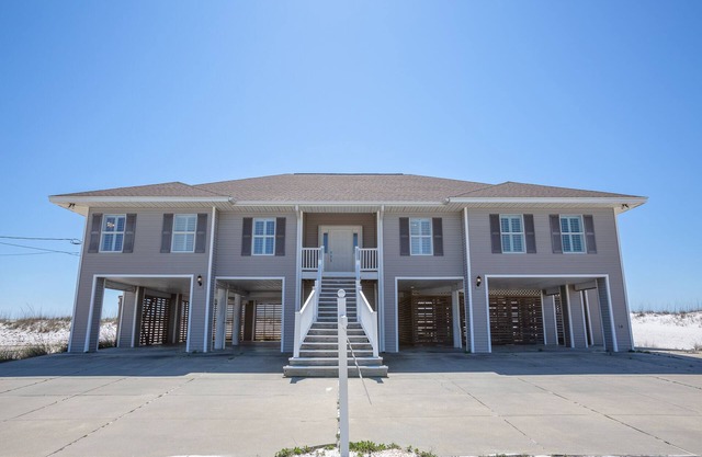 Inviting and charming Gulf Front Home w/spacious kitchen and perfect views!