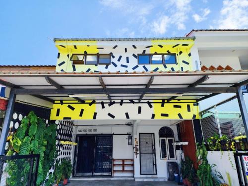 Ipoh Station 18, 4 Bedroom Rainforest LOFT 1 Depan Aeon Ipoh