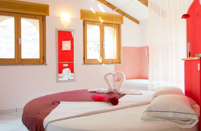 IRIS Minihotel - De Luxe Room