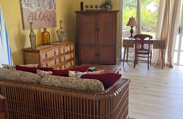 IRONMAN AVAILABILITY! OCT. 22-29. SLEEPS 4-6nPLS MESSAGE FOR INFO.n