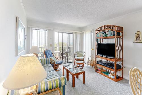 Island Beach & Racquet Club B206