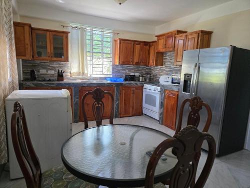 Island Gemz Apartment