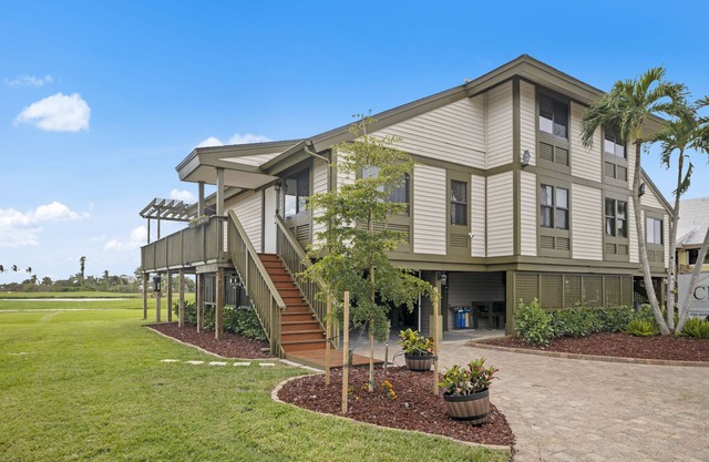 Island townhouse renovated and restored in The Dunes