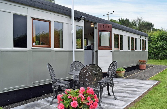 Italian Carriage-UKC3492