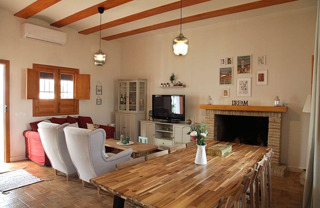 J&V HOUSE