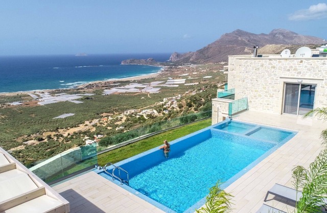 Jacuzzi*Walk to Tavernas & Mini Market * 4km to Falasarna beach