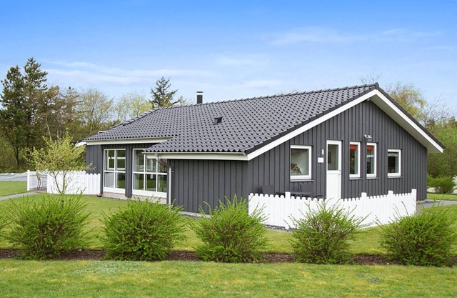 "Jannic" - 300m to the fjord by Interhome