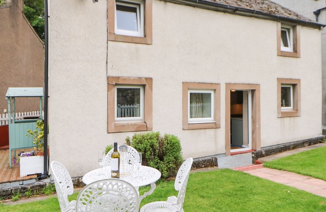 JASMINE COTTAGE, pet friendly in Appleby-In-Westmorland