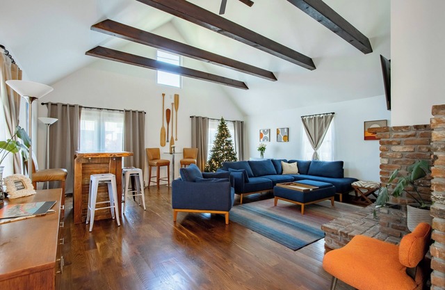 JerseyShoreGem. Guests Rave: PRIME location near Beach NYCFerry, Restaurants