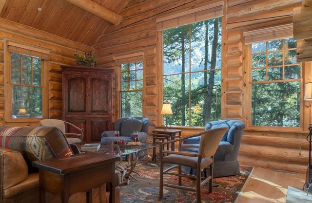 JHRL - Beautiful Single-Family Granite Ridge Cabin #7590, Hot Tub