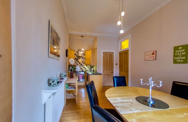 JOIVY Fabulous Ground-floor 3-bedroom Near Old Town