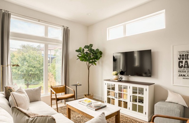 Jolene by Avantstay Stunning Townhouse in Great Location in Nashville!
