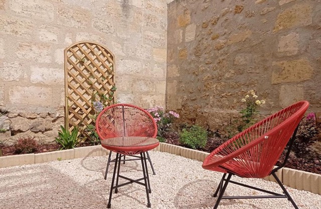 Joli appartement avec jardin/Vieux-Lormont