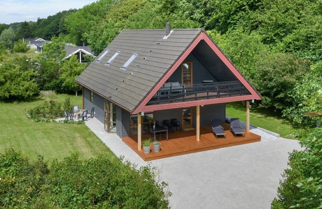 "Jorith" - 550m from the sea by Interhome