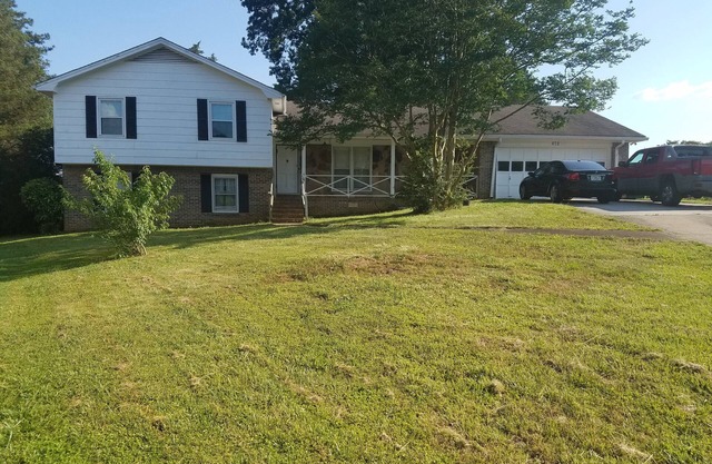 Just 15 Minutes From Stone Mountain Park!