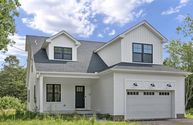 JUST 5 MILES FROM AVALON & STONE HARBOR BEACHES! 4BR, 2.2BA SINGLE FAMILY HOME