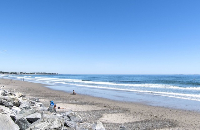 Just a few steps to the beach.