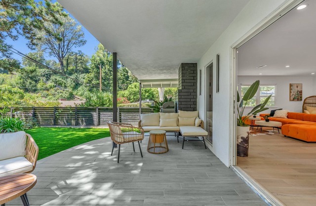 Just remodeled 5 bedroom, zen Belair Home