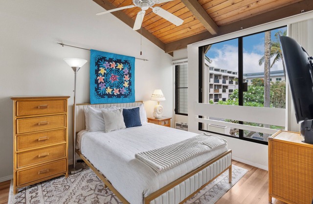 🌴Kailua Bay Resort 4-305, 3rd floor with Ocean View🌴