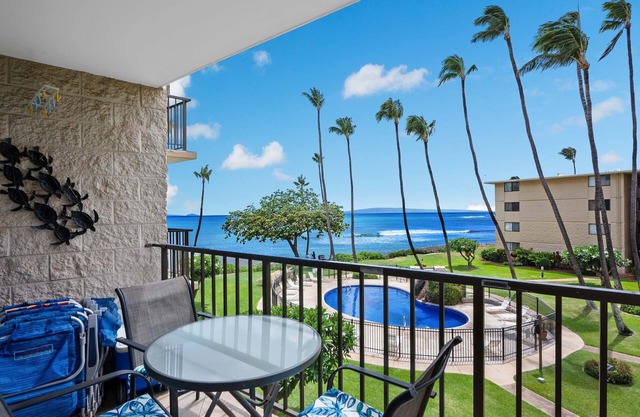 Kanai a Nalu 314 - Modern, Renovated, Oceanfront Condo, Breathtaking Views, AC!