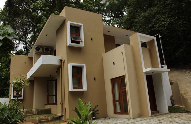 Kandy Lotus House is 8 minutes from Kandy City Center and Temple of the Tooth.