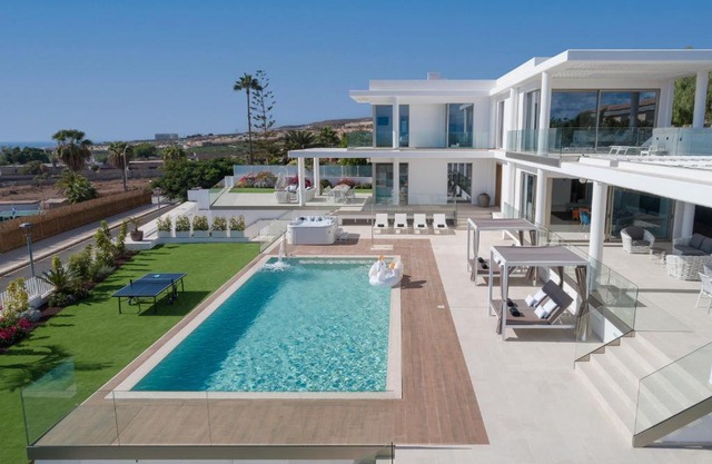 KARAT Villa Royal White