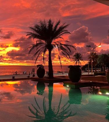 Karon Sea View Beach Apartment