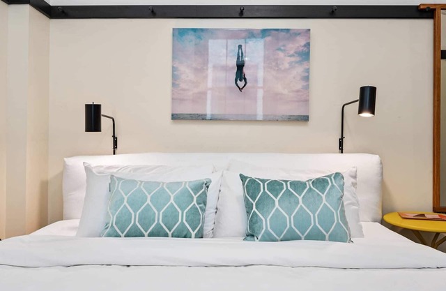 Kasa | Atrium Studio in East Liberty Neighborhood | The Maverick