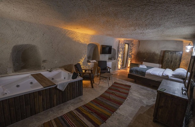 Kayaharman Cave Suites