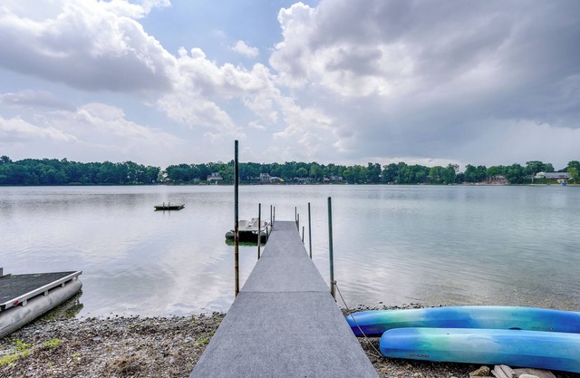 Kayaks, Rowboat & Game Room - Lake Gilead Getaway!