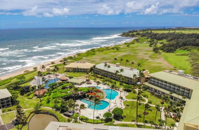 KBR 3204 · Idyllic Yet Simple Oceanfront Resort Stay