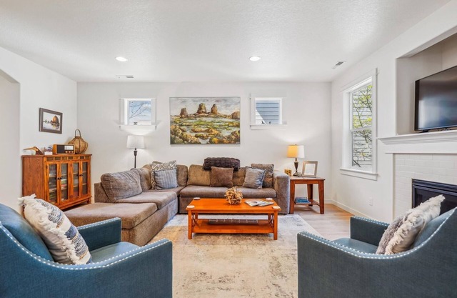 Kenai Retreat - Beachcomber Vacation Homes