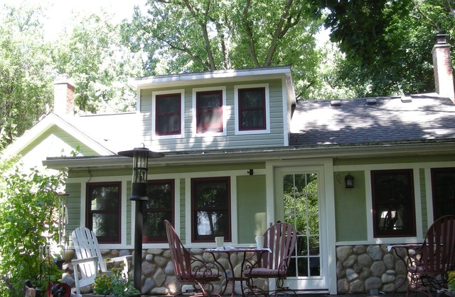 Kettle Moraine Cottage Bed & Breakfast