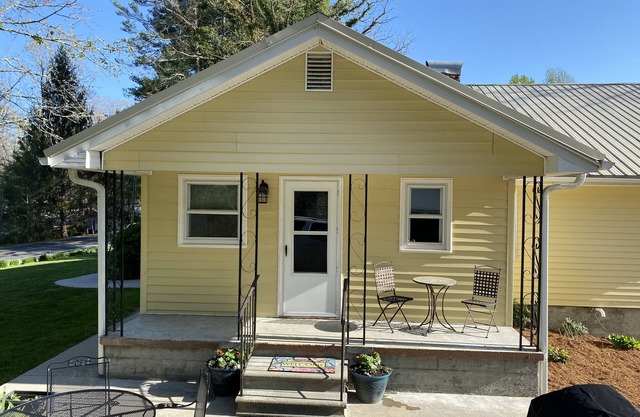 King Family Farmstead- Spacious family home