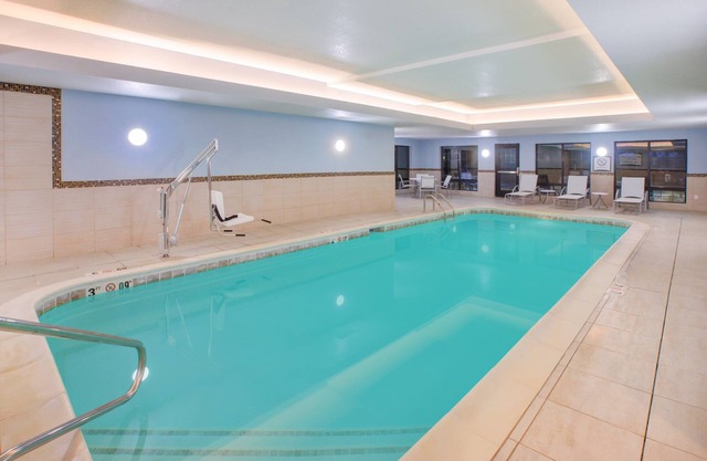 King Suite. Free Daily Breakfast, Indoor Pool & Gym.