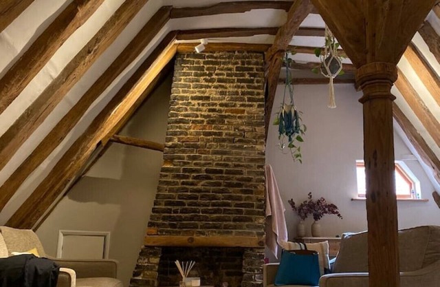 Kingpost - 3 bedroom Apartment in Sandwich