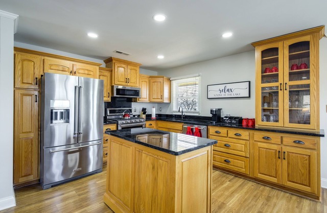 Kingston Vacation Rental w/On-Site River Access!