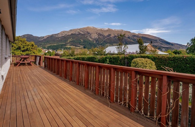 Kinross - Lake Hawea Holiday Home