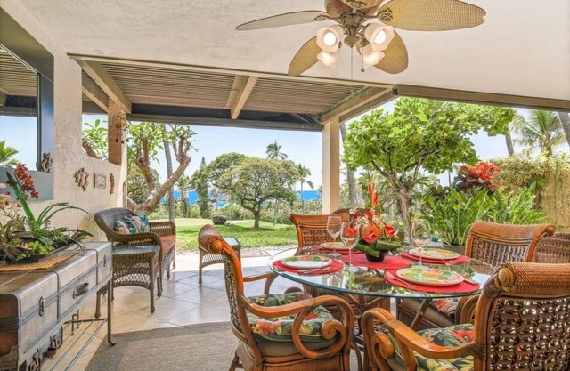 Kona Cabana - ground-floor condo with ocean/golf views, pools & hot tub access