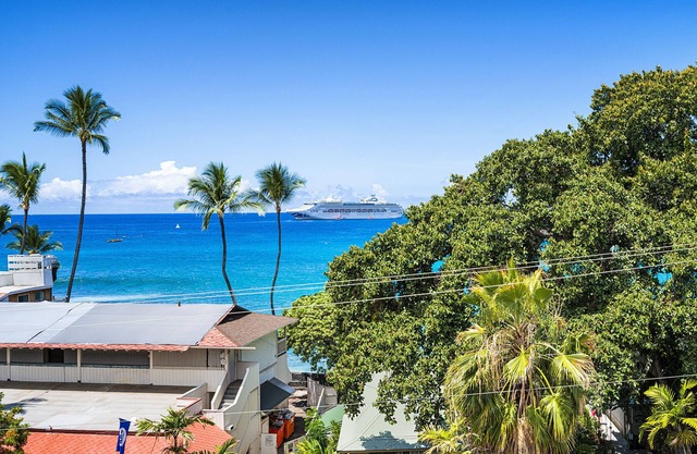 Kona Plaza#202 2ND FLOOR OCEAN VIEW IN HEART OF KONA TOWN! AC & Elevators!