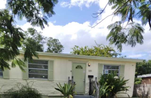 Kool RunningsJamaican and Soul Food bed and breakfast/dinner