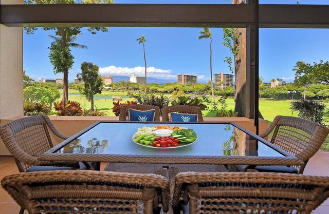 KRL N102 2BD Condo on Kaanapali Golf Course w Pool