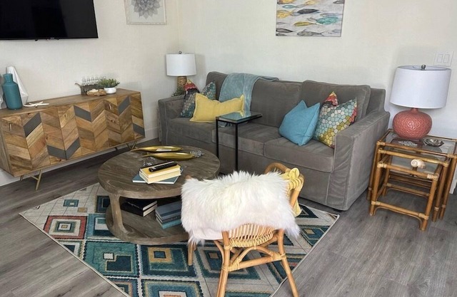 Kumquat @ El Tropicale Vacation Rentals Downtown Sarasota