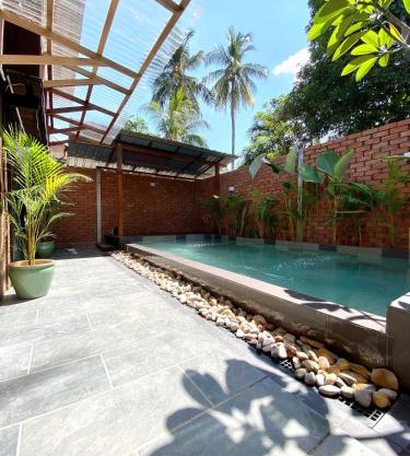 Kutum's Wooden House - Private Pool, Breakfast & Cafe